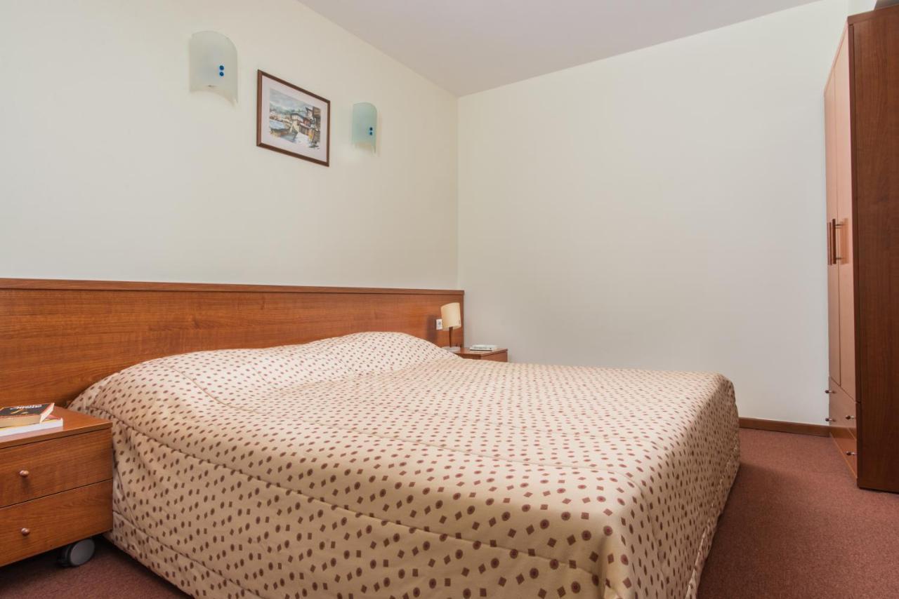 Hotel Pirin Banszko Kültér fotó