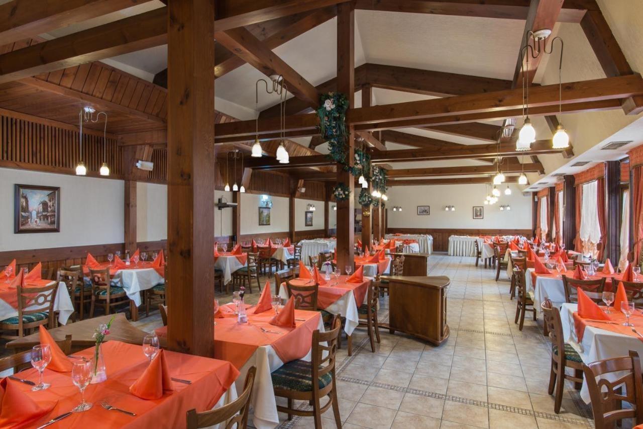 Hotel Pirin Banszko Kültér fotó