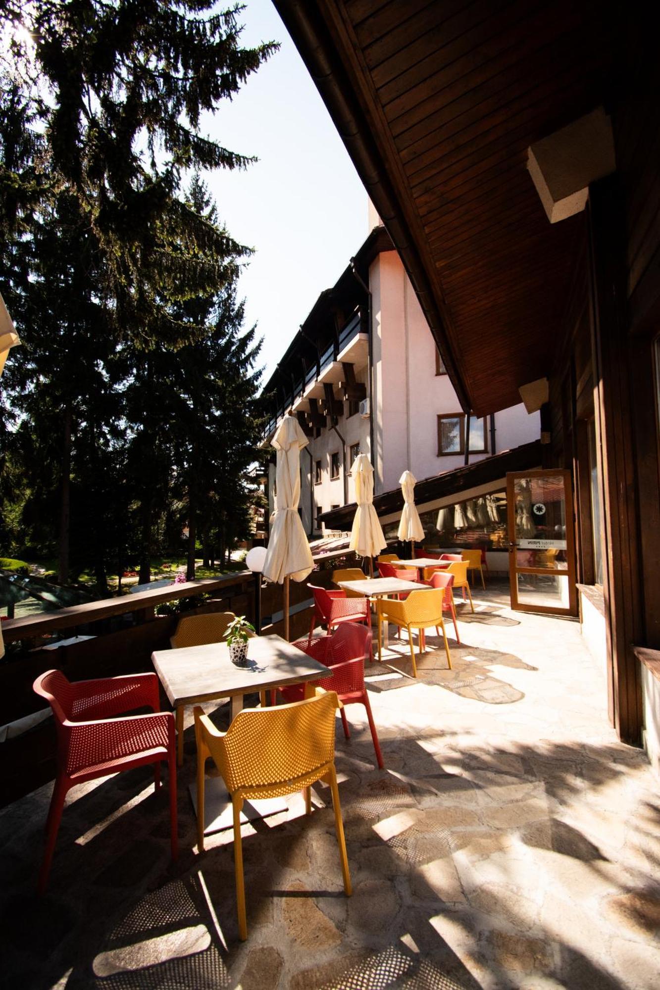 Hotel Pirin Banszko Kültér fotó