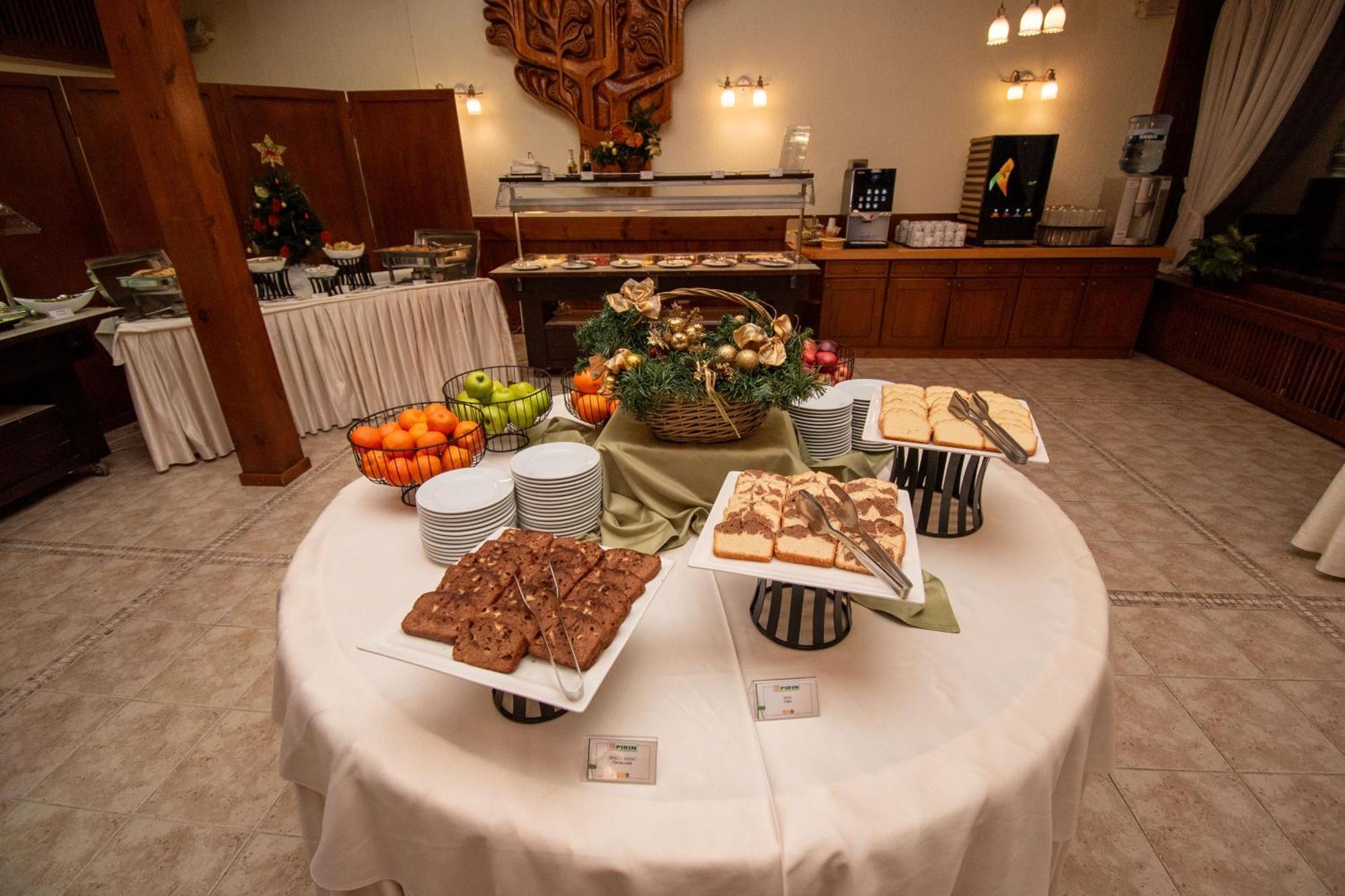 Hotel Pirin Banszko Kültér fotó