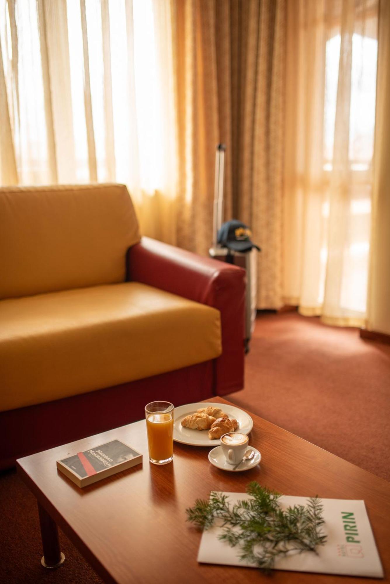 Hotel Pirin Banszko Kültér fotó